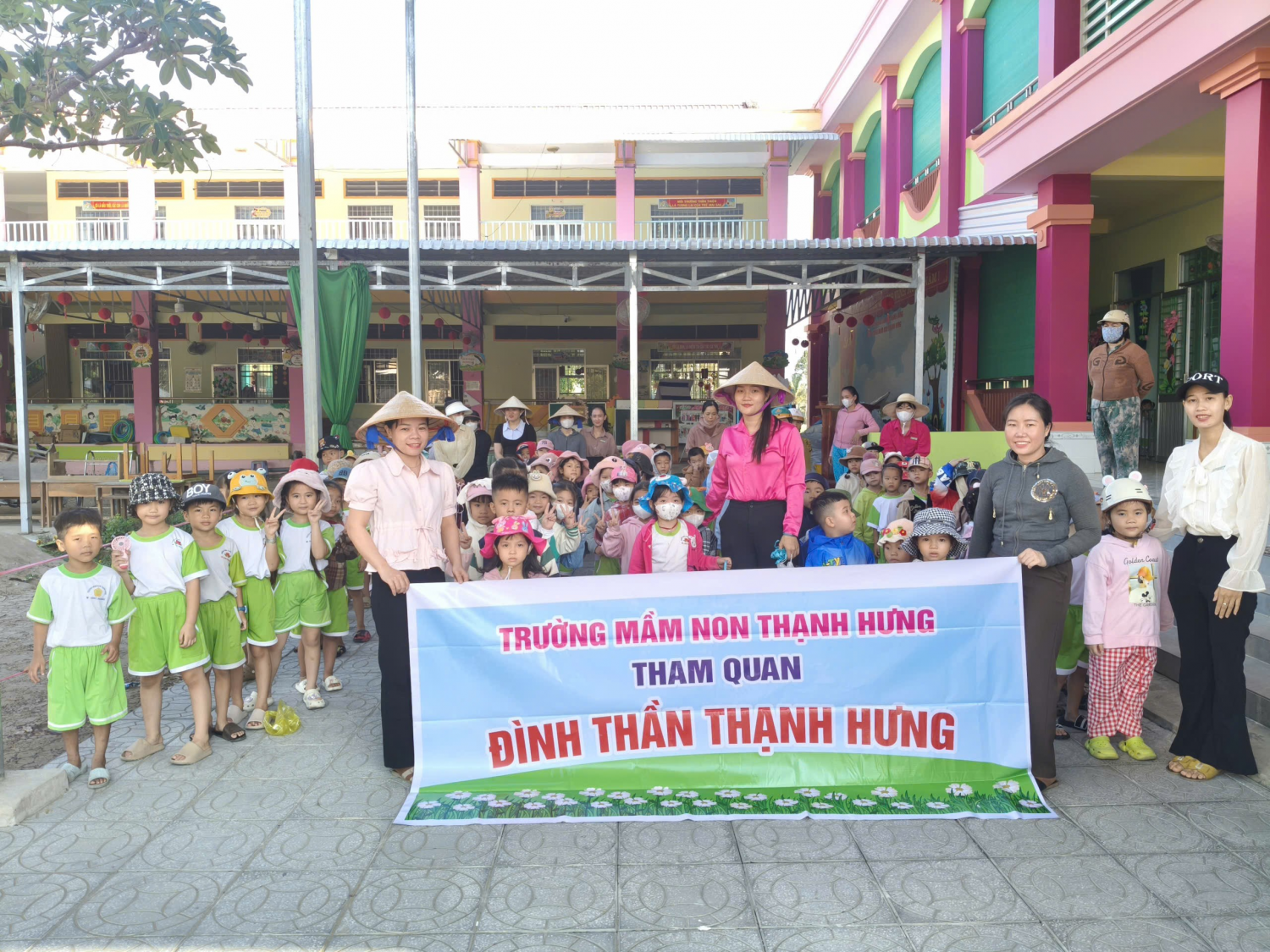 TRƯỜNG MẦM NON THẠNH HƯNG TỔ CHỨC THAM QUAN ĐÌNH THẦN THẠNH HƯNG